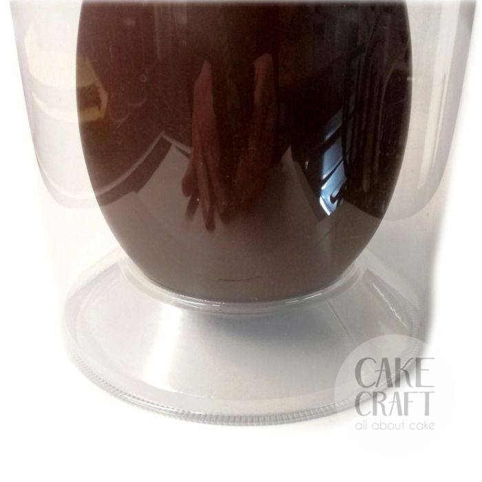 Βάση σοκολατένιου αυγού διάφανη 15cm (300γρ,400γρ,500γρ)